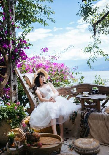美女wc正面偷窥_高清全集在线观看