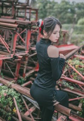 老头狠狠挺进小莹体内视频_4K超清在线观看