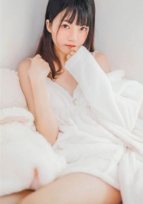 国产成人综合在线女婷五月99播放_BD国语在线观看高清